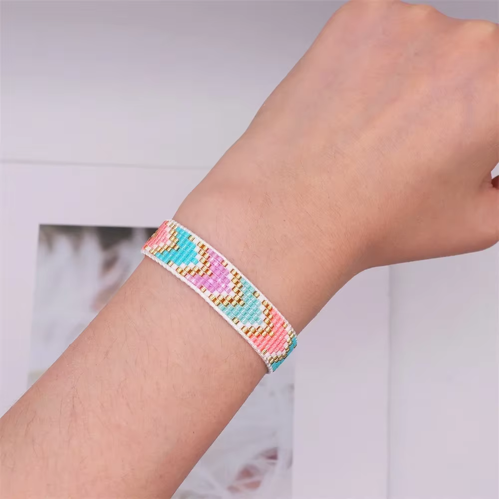Bracelets perlés faits à la main pour femmes