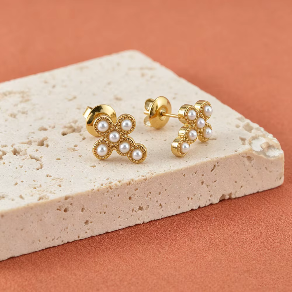 Boucles d'oreilles Vintage en perles délicates et zircone cubique