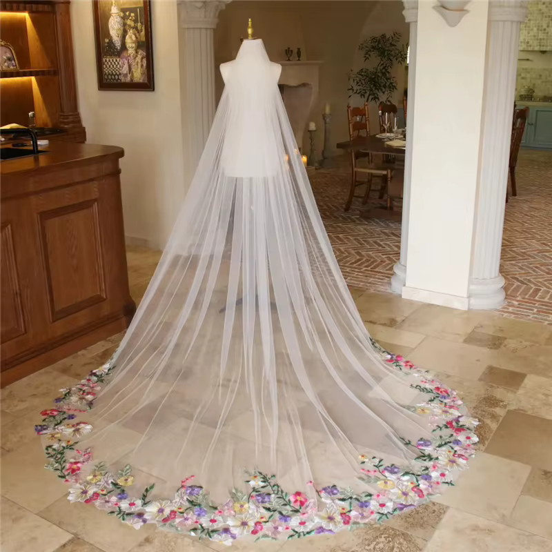 Voiles de mariée de mariage cathédrale florale colorée avec peigne