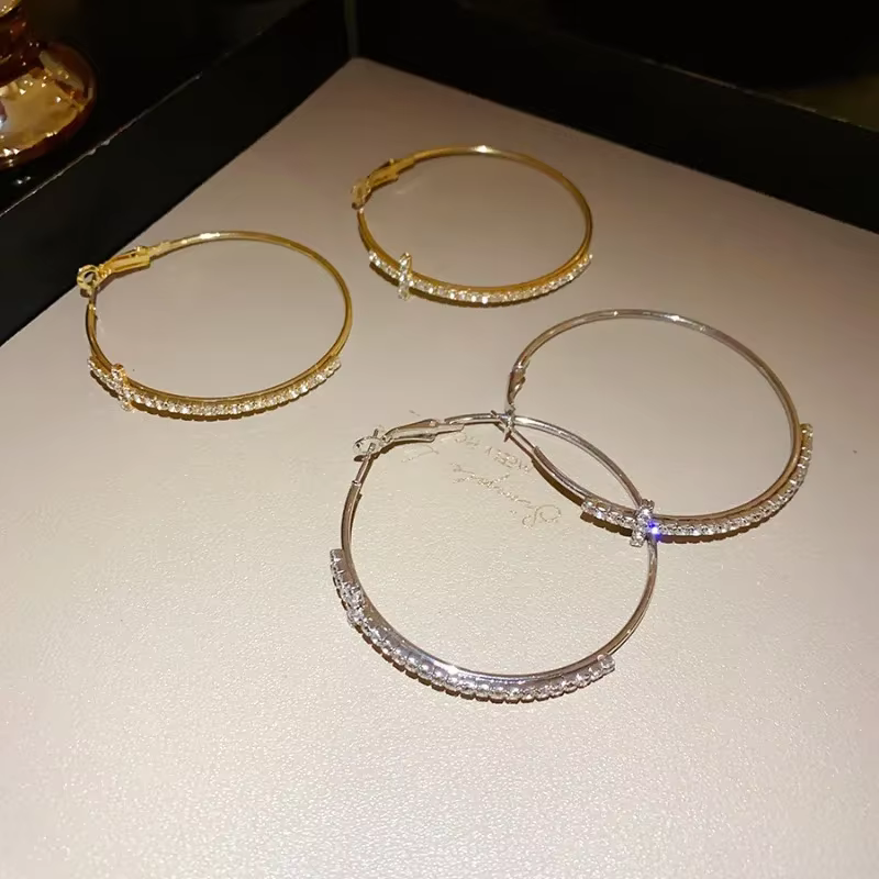 Boucles d'oreilles en forme de grand cercle pour femmes