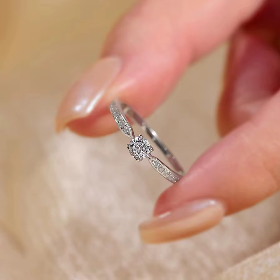 Bague de Luxe Légère pour Femme