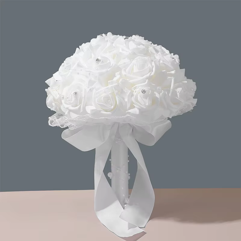 Bouquet de Roses Élégantes avec Fleurs