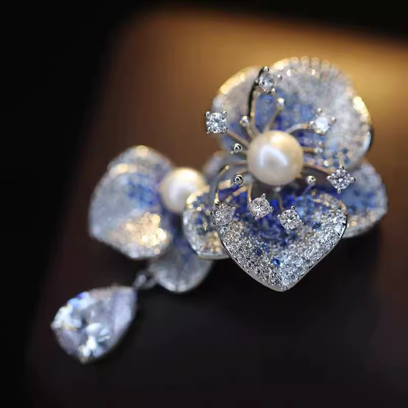 Broche de luxe légère en Zircon pour femmes