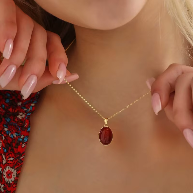 Collier de cornaline naturelle en or 14 carats fait à la main