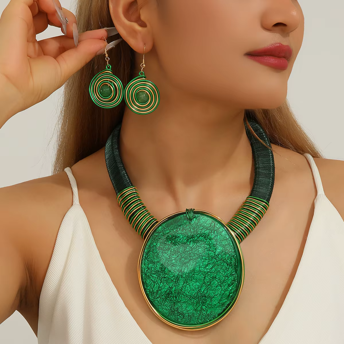 Ensemble de bijoux de déclaration en résine ronde géométrique