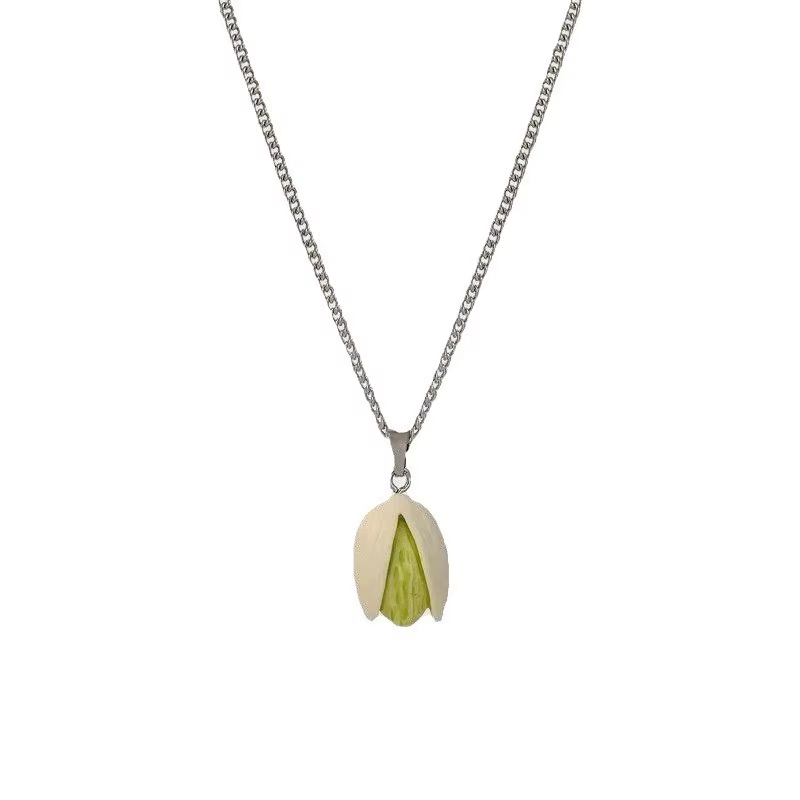 Collier pendentif pistaches à la mode