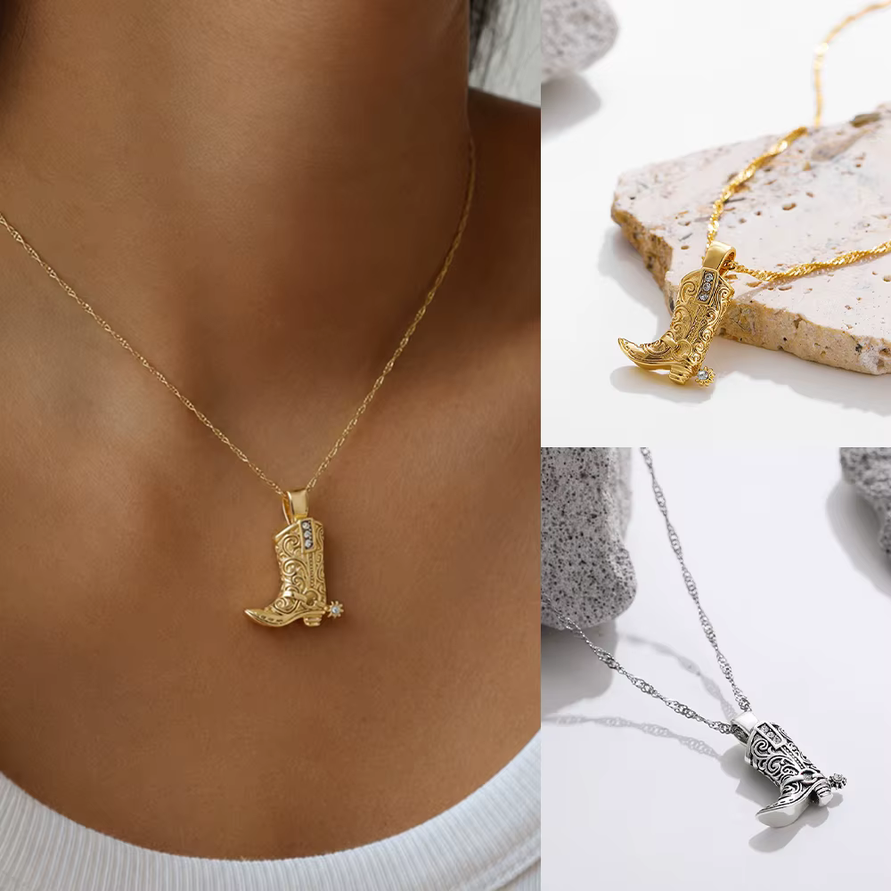 Collier pendentif botte de cowboy western couleur or
