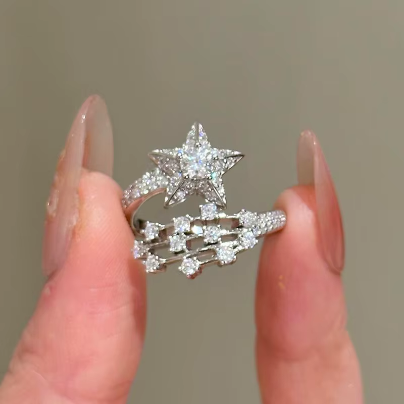 Bagues étoiles créatives incrustées de diamants pour femmes