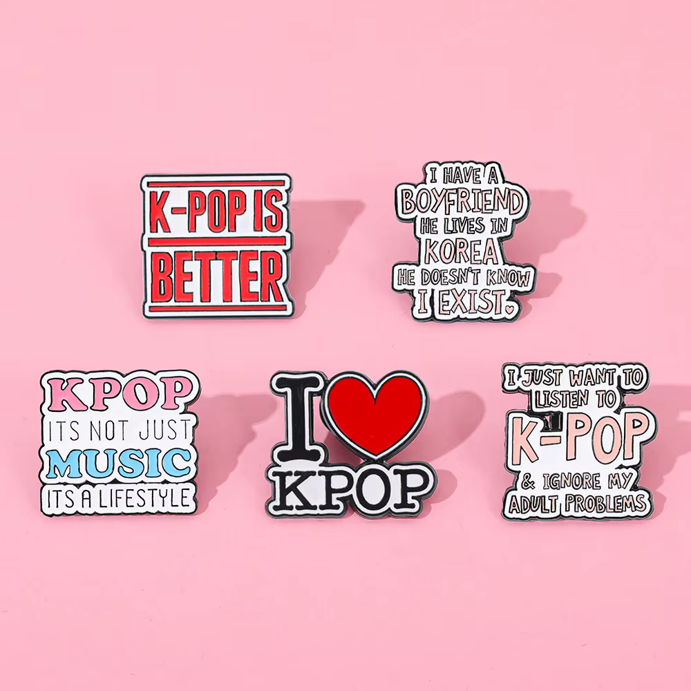 Broche en métal inspirante et créative sur le thème de la musique