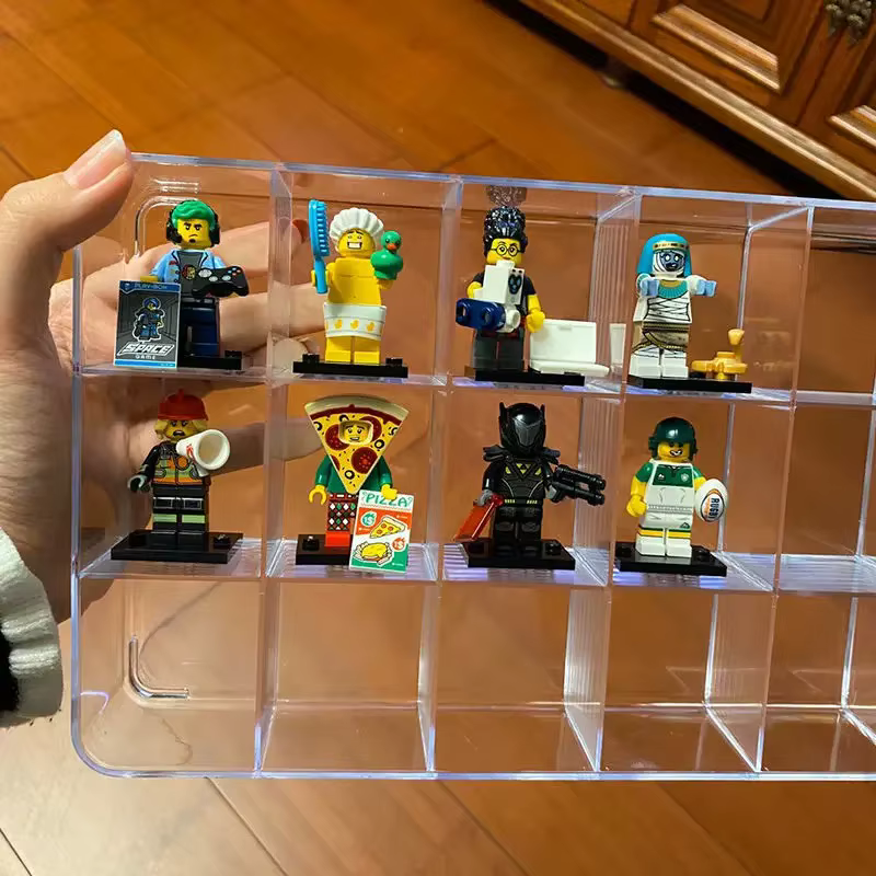 Boîte de rangement transparente à 18 grilles