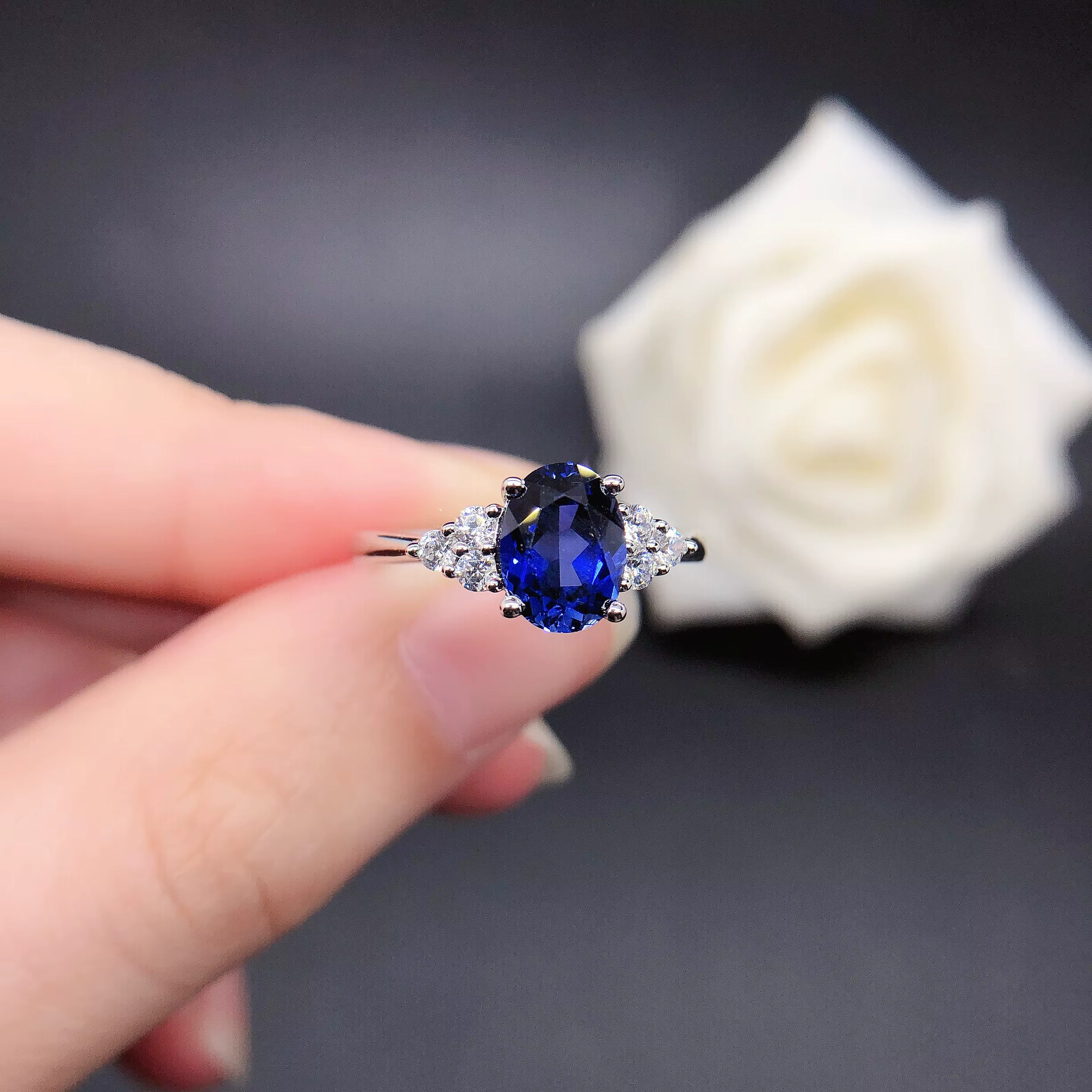 Bague de fiançailles en diamant saphir naturel pour femme