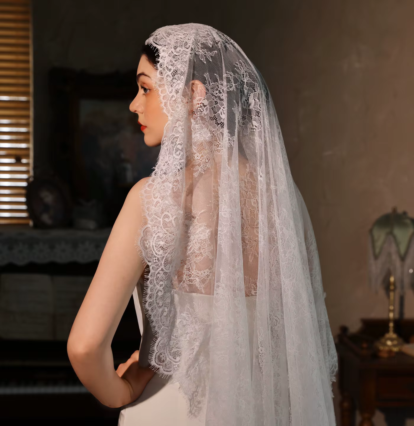 Voile de mariée long et luxueux V528