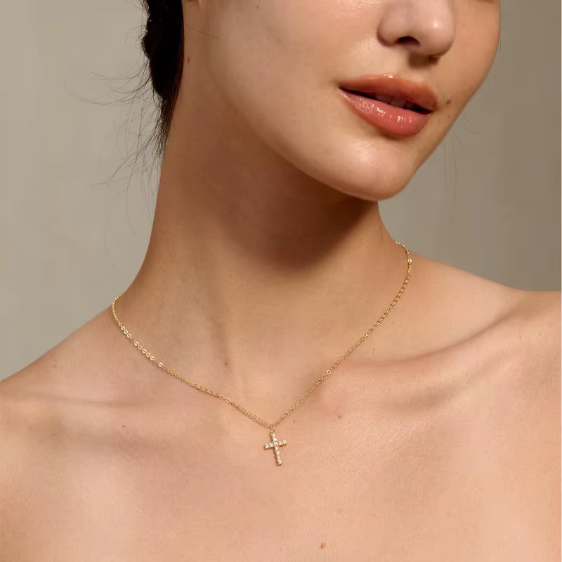 Collier croix pour femme - Pendentif