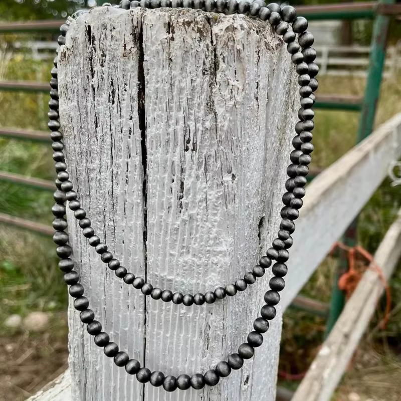 Collier Vintage perles grises