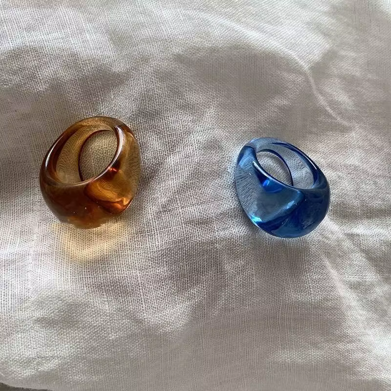 Bague en résine acrylique transparente au design vintage pour femmes