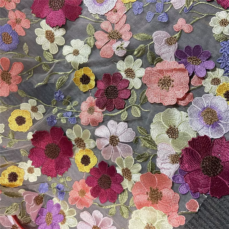 Cape de mariée florale colorée 3