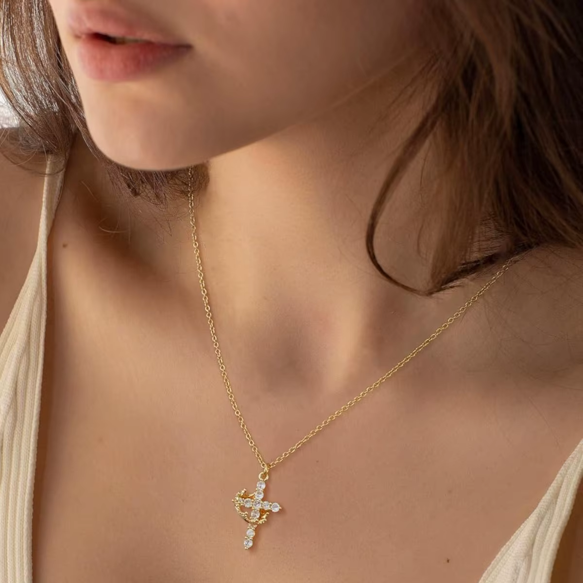 Collier croix de diamant pour femme