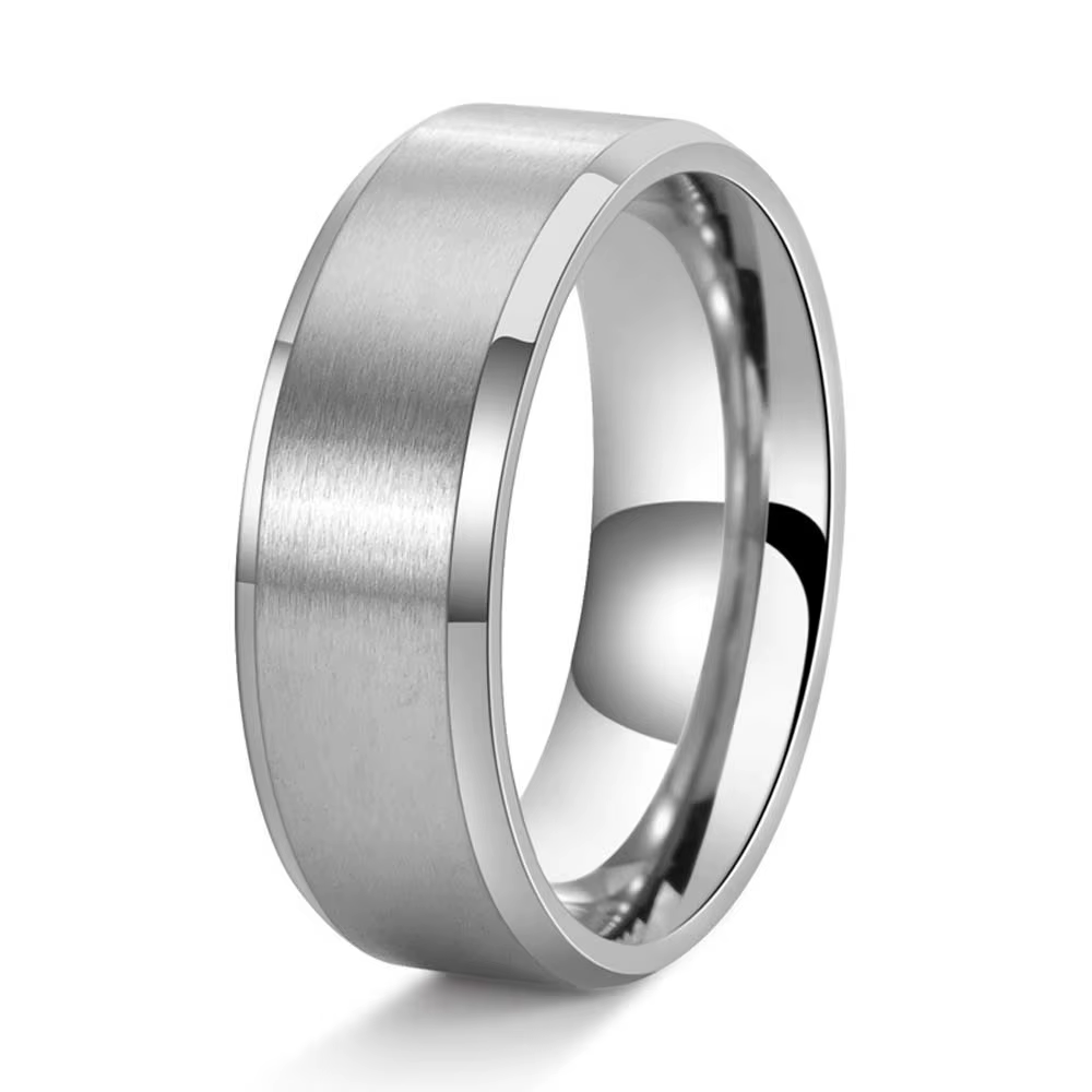 Bague en acier titane mat pour homme