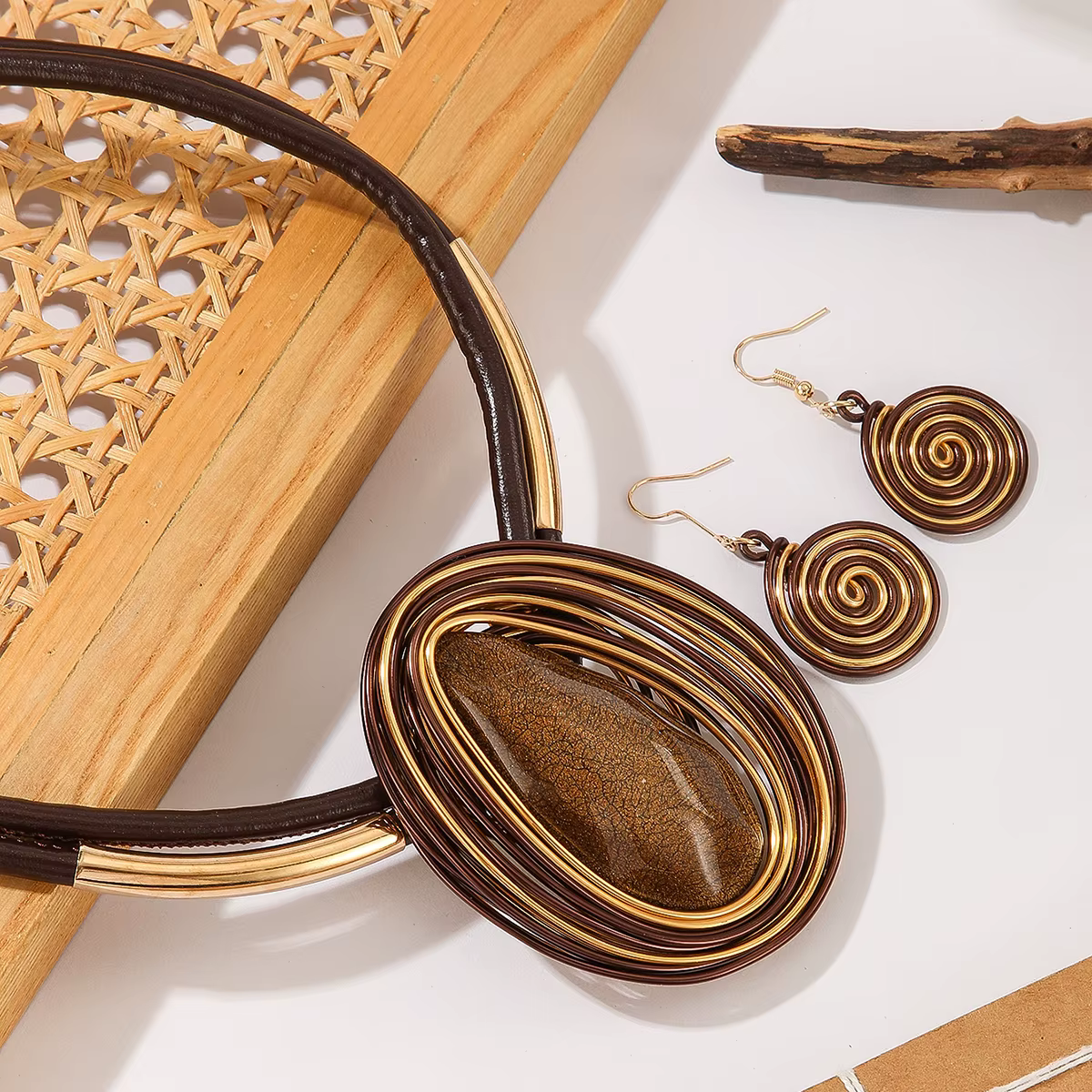 Nouvel ensemble de bijoux design
