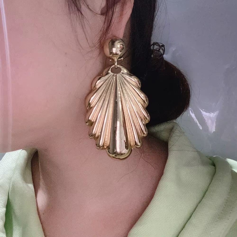 Grandes boucles d'oreilles italiennes en or 18 carats
