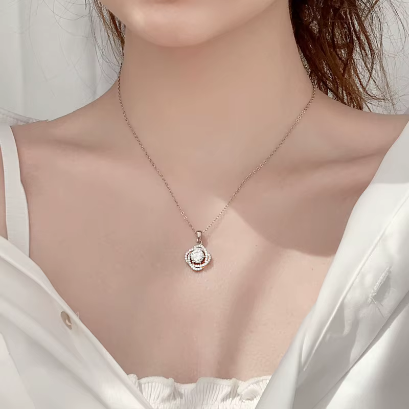 Collier pendentif en moissanite nœud d'amour en argent S925 LinkerLove pour femmes