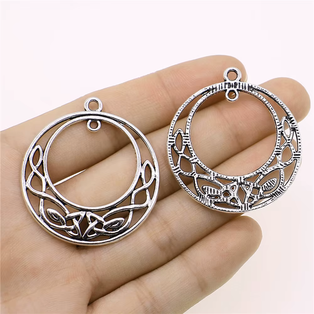 WYSIWYG 3 pièces/lot fabrication de bijoux bricolage à la main artisanat breloques Antique couleur argent 39x44mm Triquetraknot pendentif