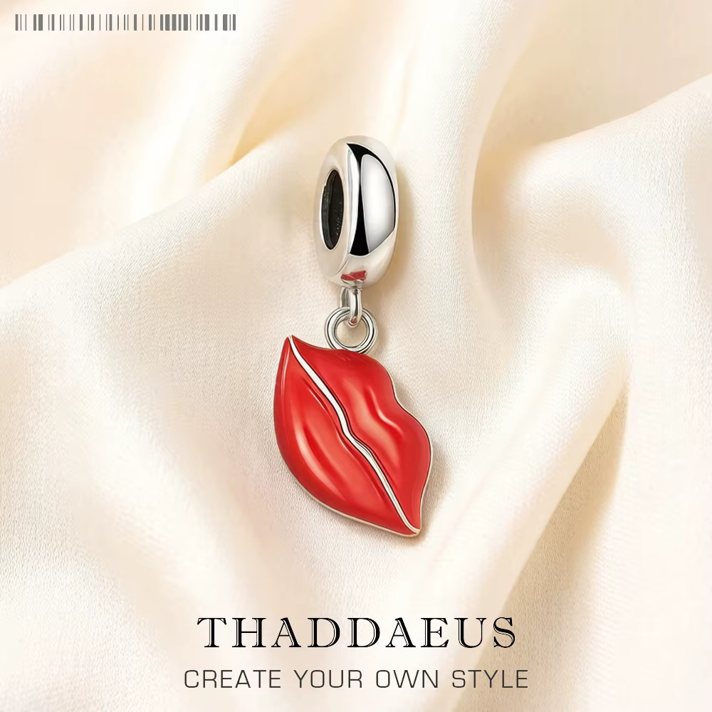 Pendentif à breloque lèvres baiser rouges pour femmes