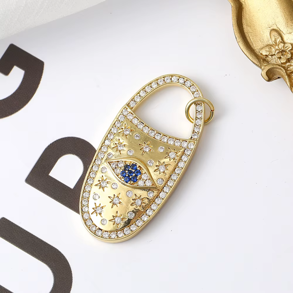 Juya Breloques plaquées or 18 carats avec zircon cubique pavé et émail décoratif