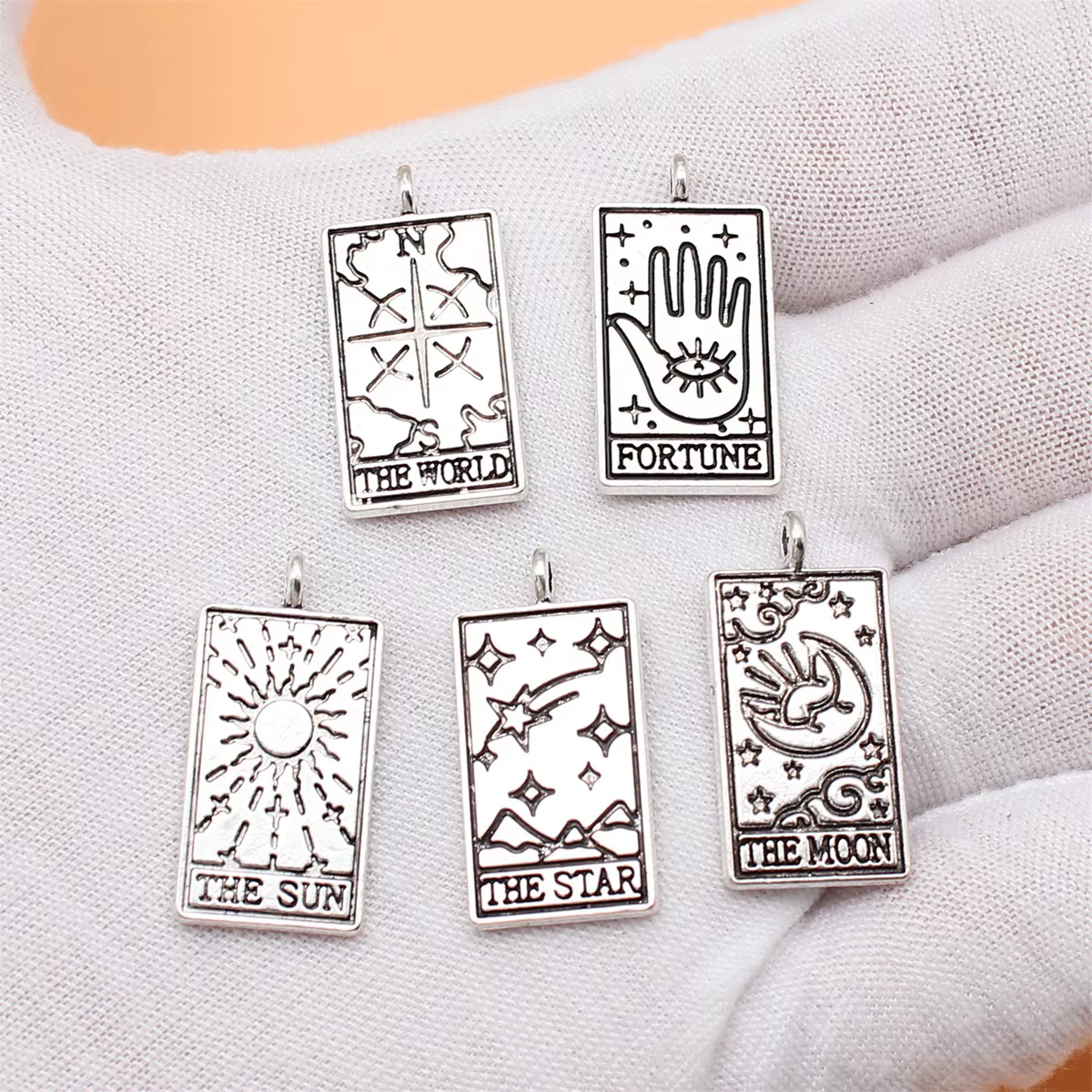Collection de breloques de Tarot couleur argent Antique