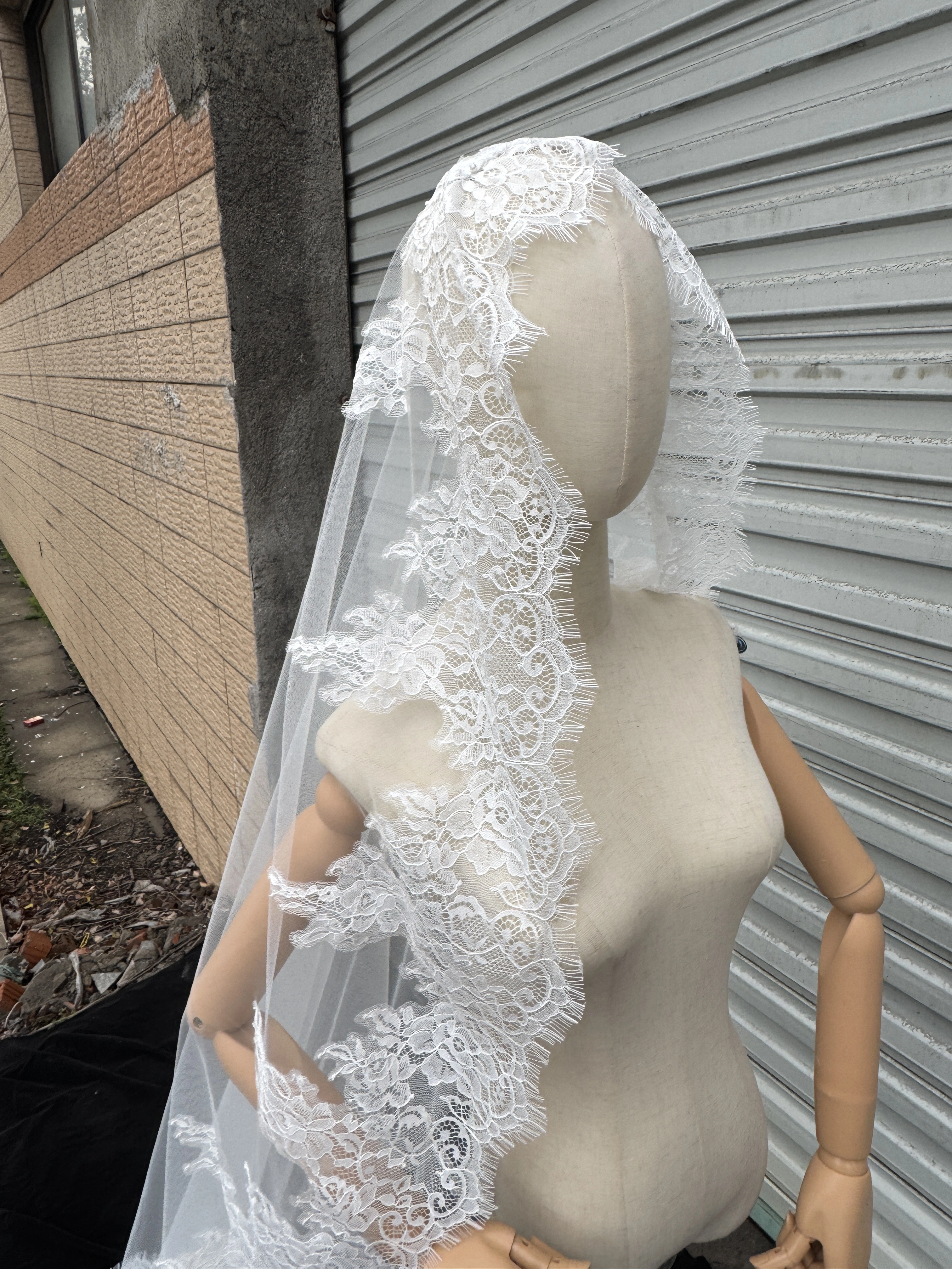 Nouveau Voile de Mariée Long en Dentelle 2026 – Voile de Mariage
