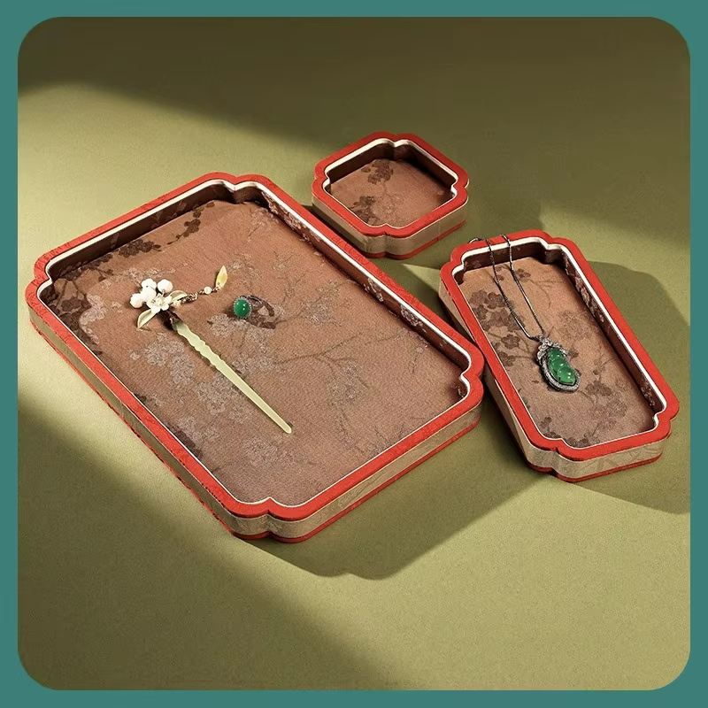 Plateau à bijoux de style palais
