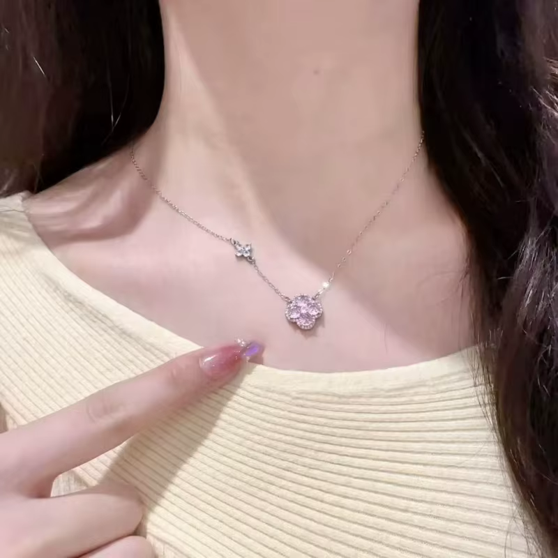 Ensemble de bijoux tendance 2026 - Design minimaliste de Clover