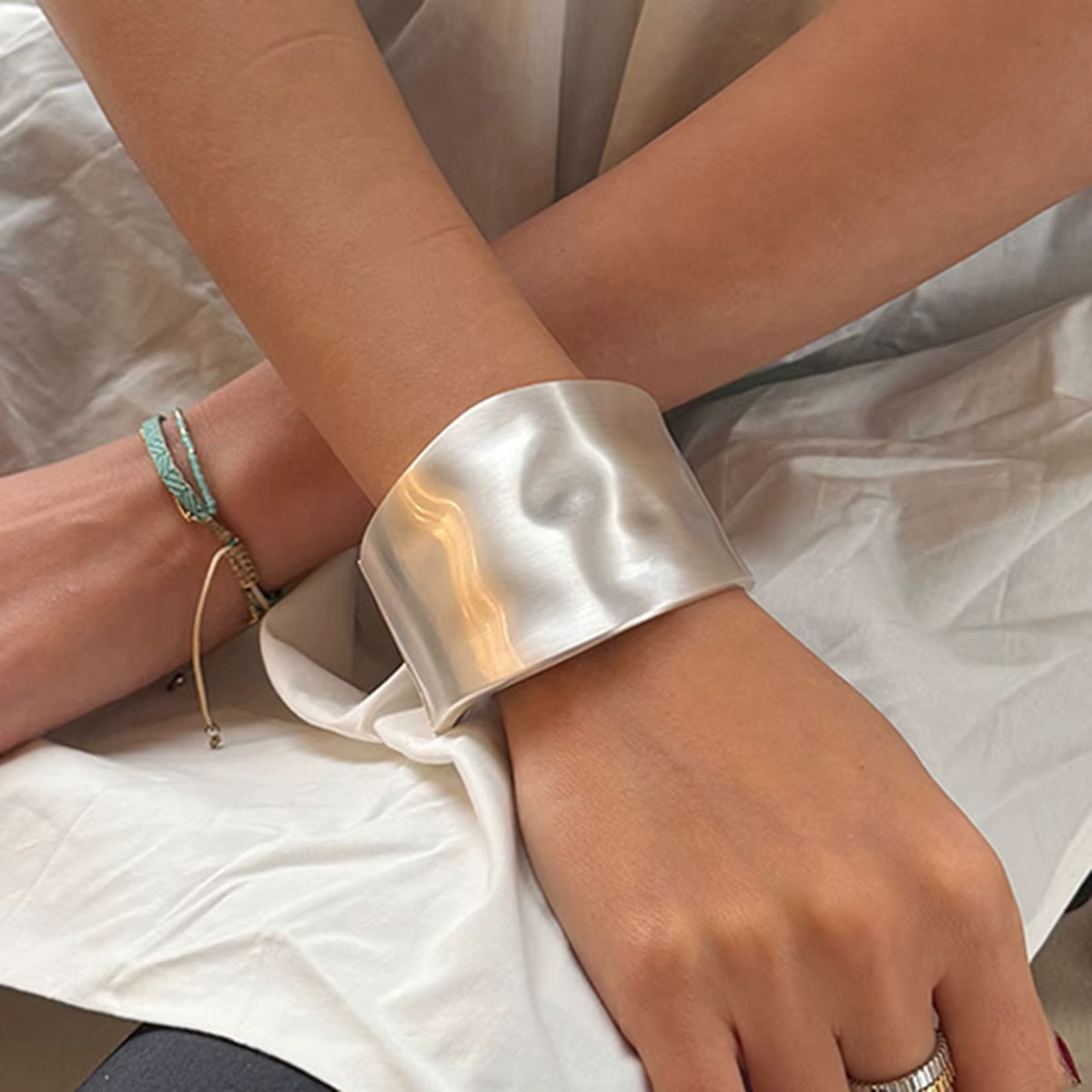 KMVEXO Punk Hip Hop larges bracelets asymétriques