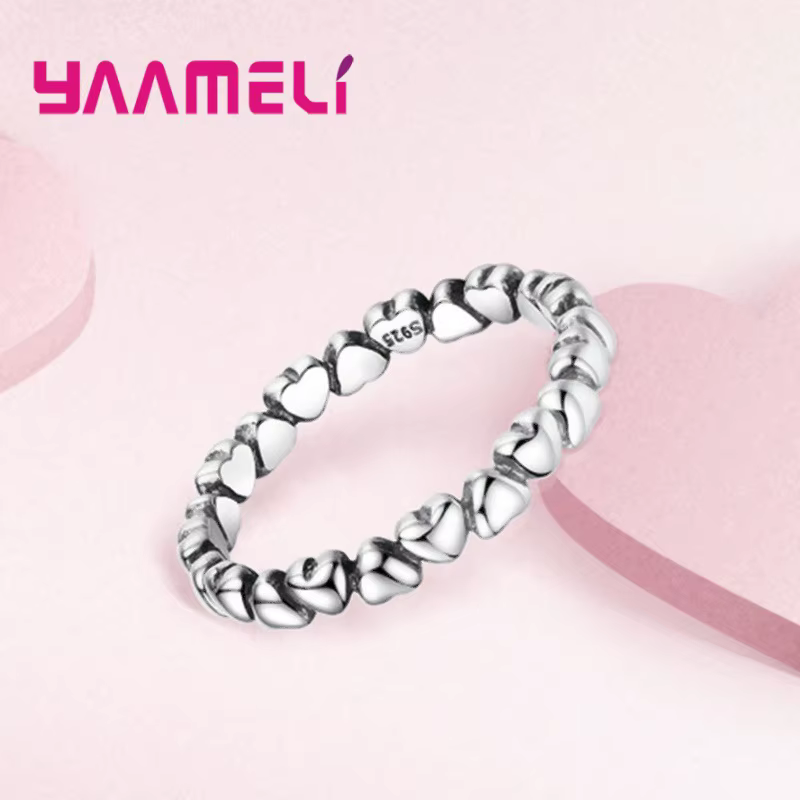 Bague d'Li-empilable en argent regardé 925