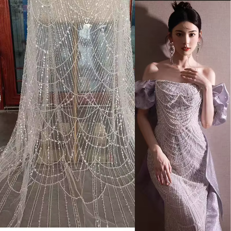 Robe de mariée en perles blanches