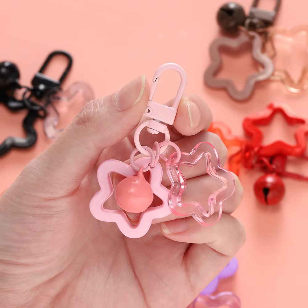 1 pièces pendentif à breloque étoile creuse avec petite cloche perles acryliques colorées porte-clés accessoires sac
