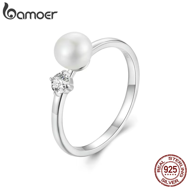 Bague Moissanite avec perle naturelle pour femme
