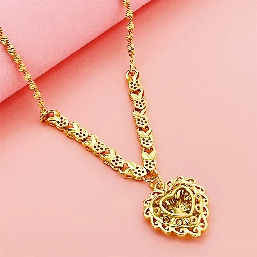 Collier de luxe avec pendentif en forme de cœur d'amour plaqué or en argent Sterling 925