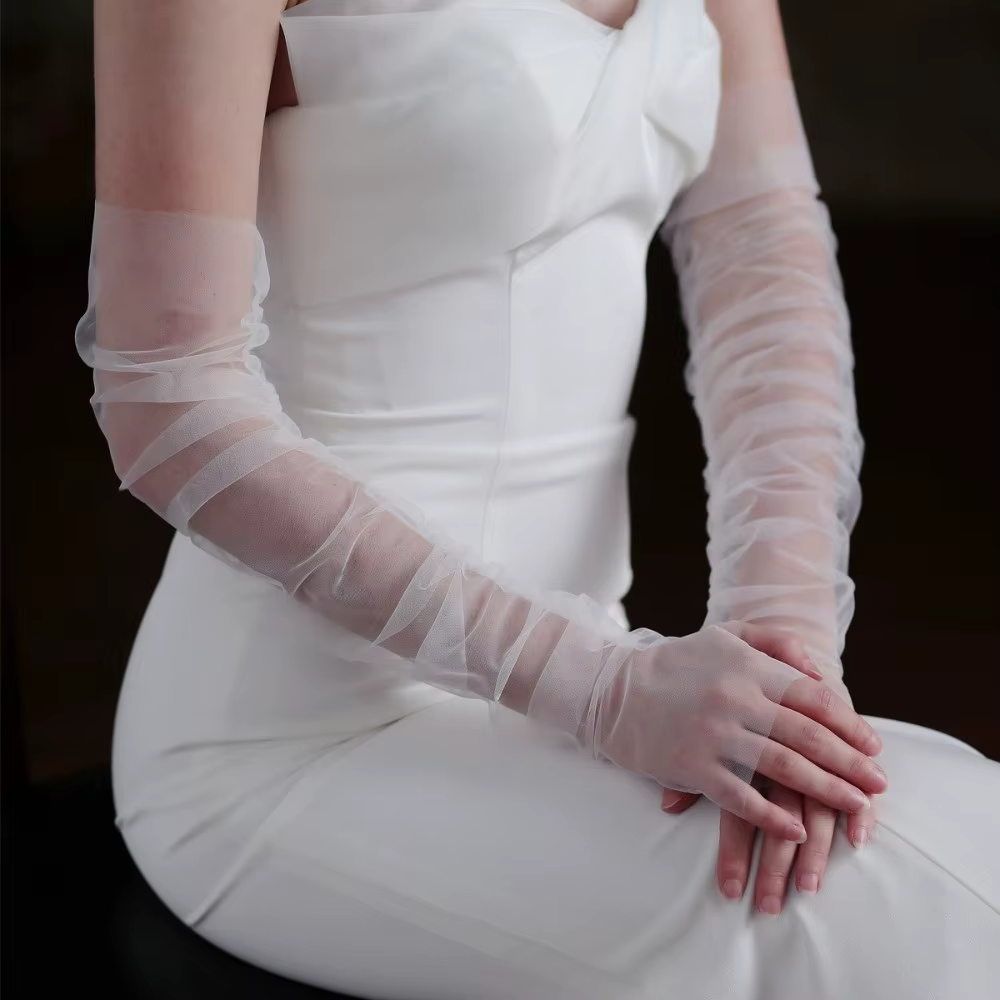 1 paire de manches de robe de mariée en dentelle