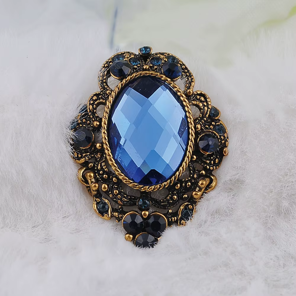 Broche camée de style victorien, accessoire de mode vintage élégant