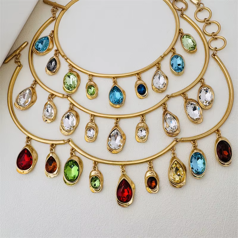 Oscar De La Renta cristal brillant collier coloré mode Niche Design haut de gamme sentiments goutte d'eau forme verre pendentif femmes '..