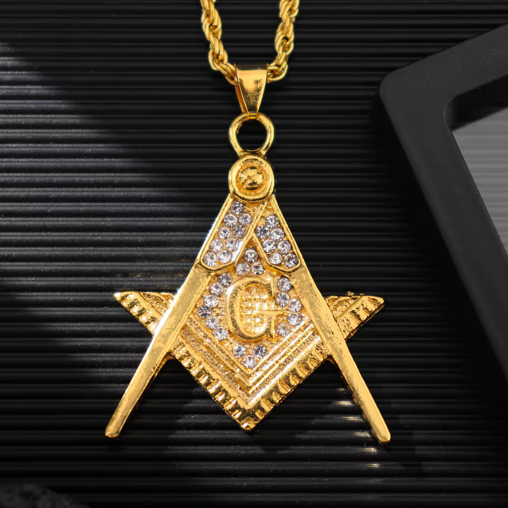 Collier avec pendentif en cristal AG