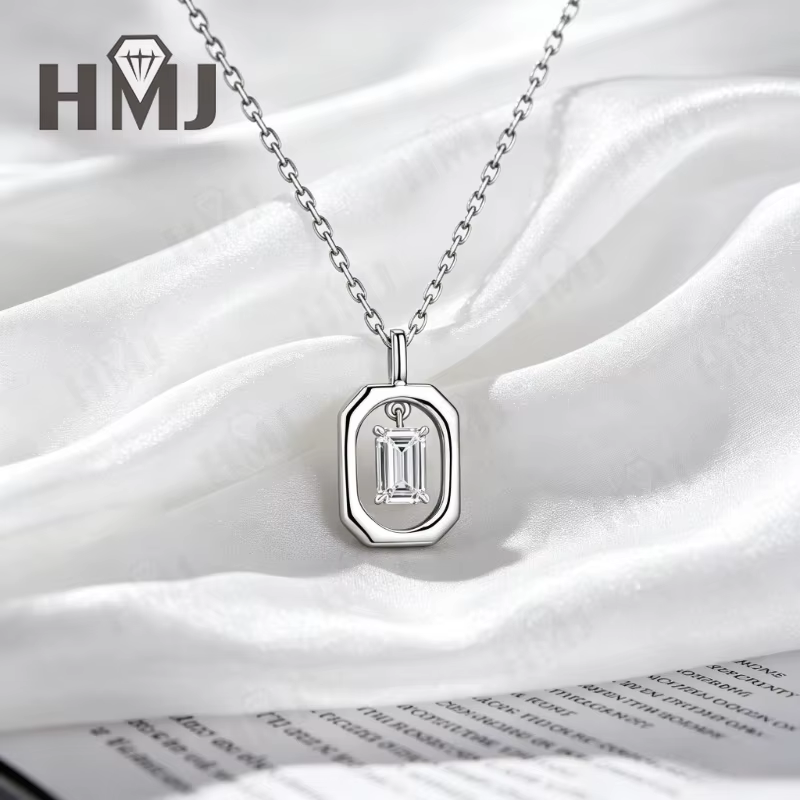 Pendentif vintage en moissanite