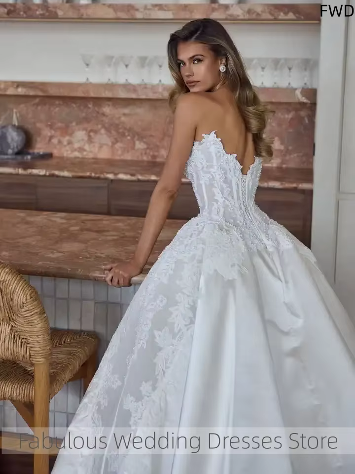 Robe de mariée romantique en Satin sur mesure