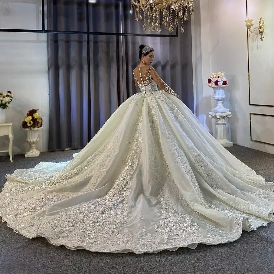 Robes de mariée de luxe personnalisées style robe de bal
