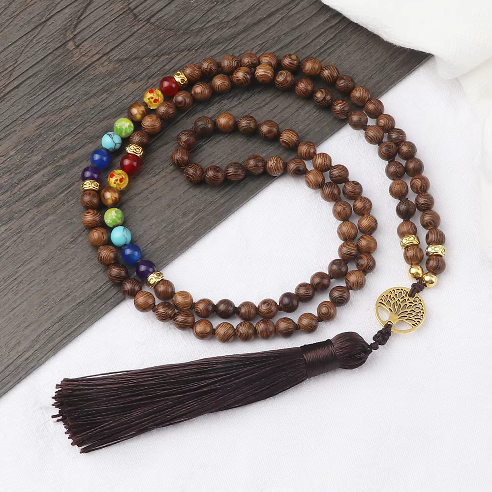 Colliers de perles en bois originales des 7 chakras