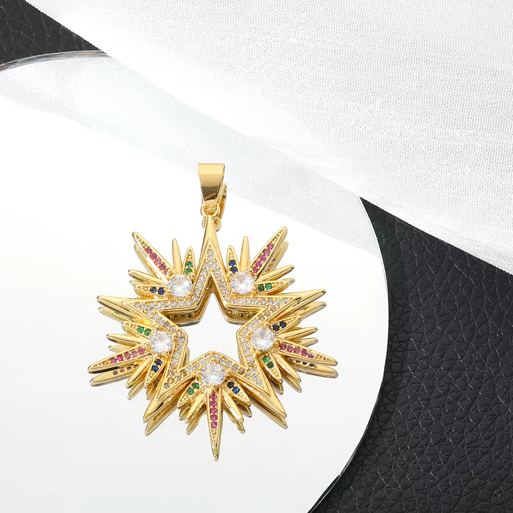 Pendentifs Juya en émail multicolore plaqué or 18 carats