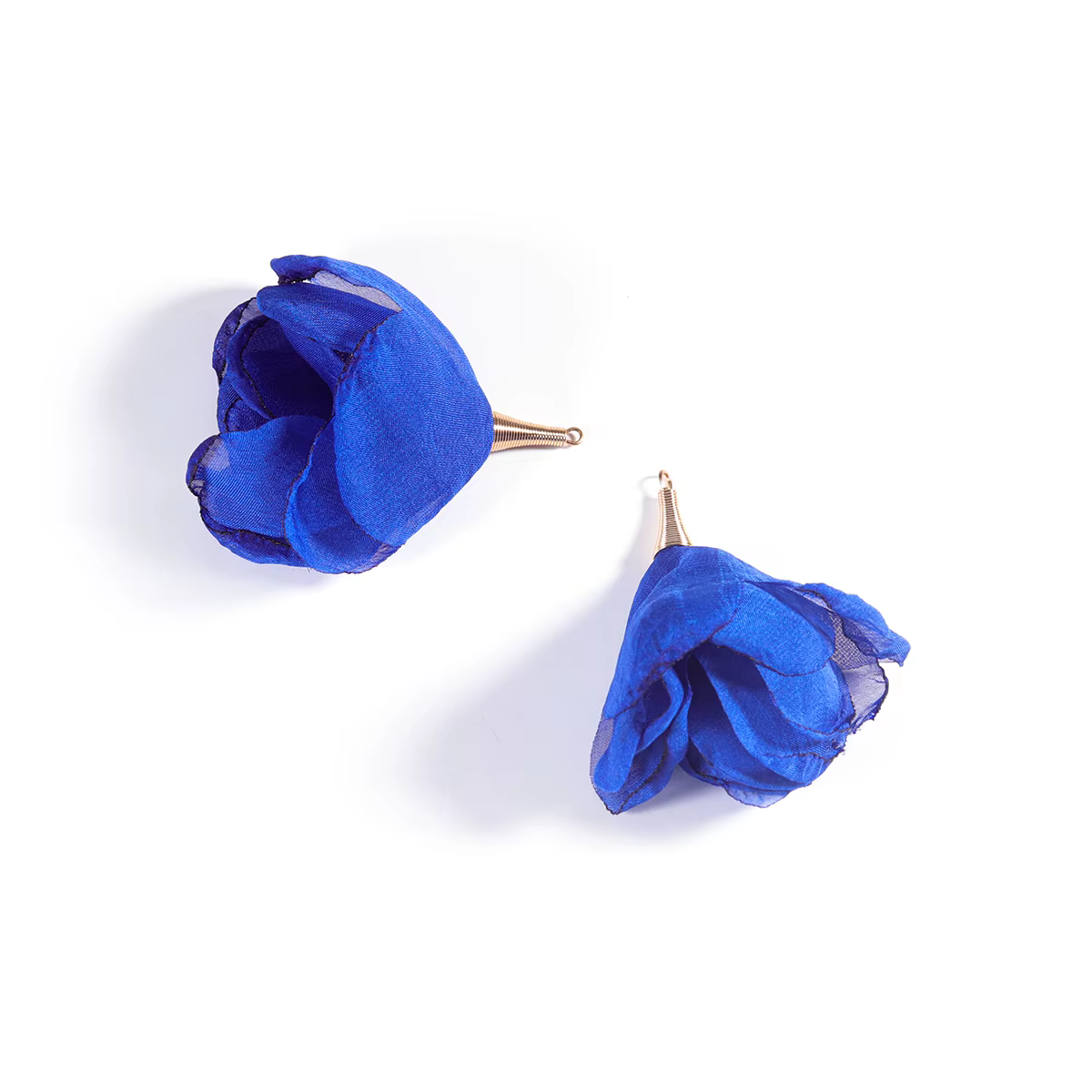Boucles d'oreilles en forme de fleur en maille