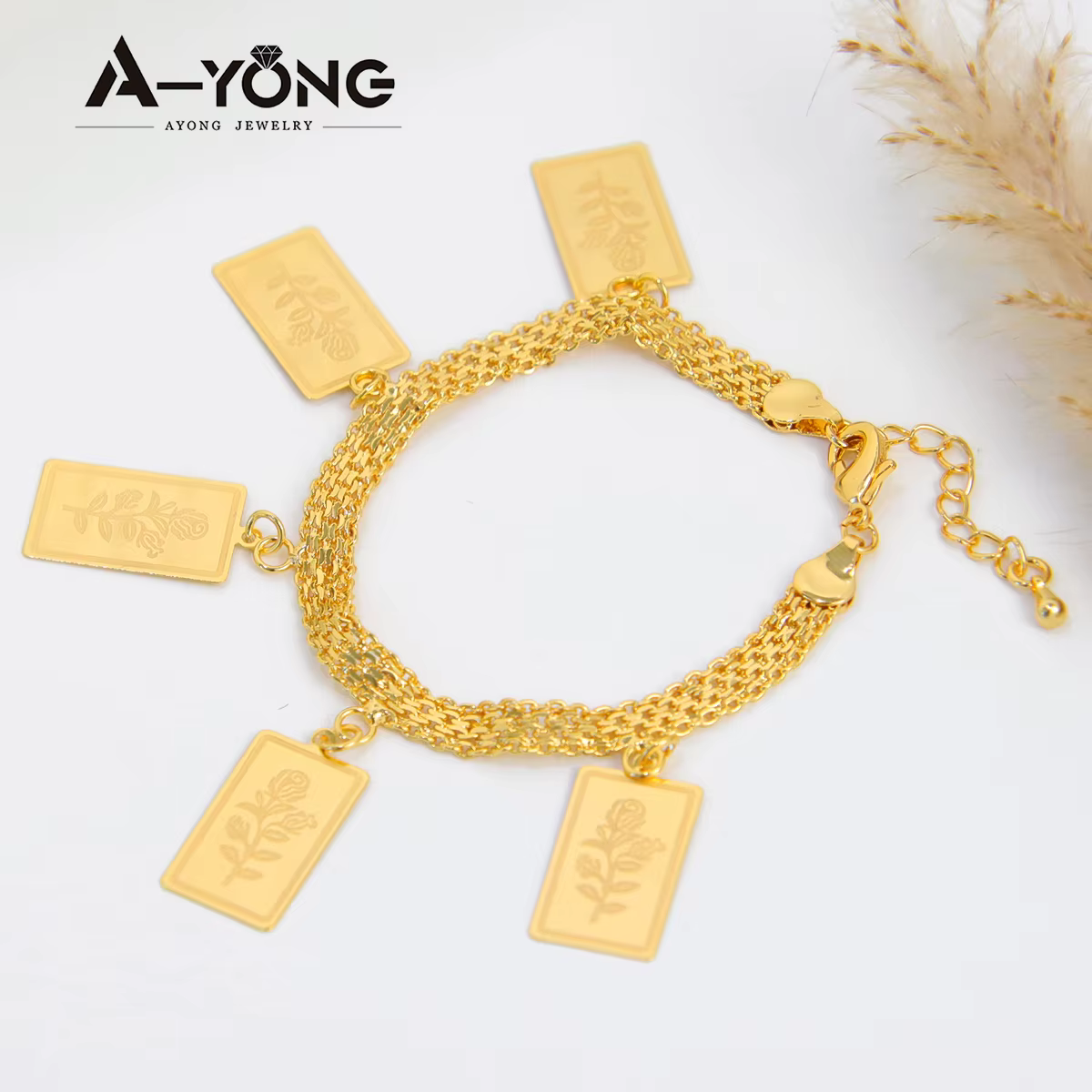 Bracelet à breloques en pièces de monnaie islamiques arabes plaquées or 21 carats