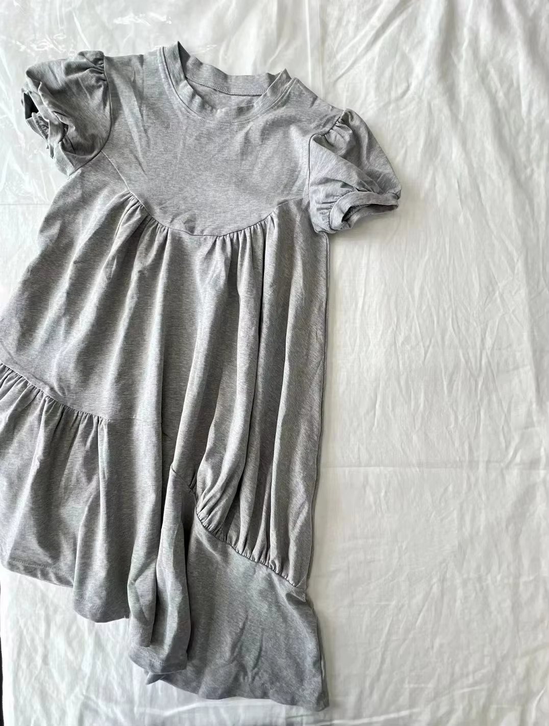 Robes grises à ourlet irrégulier pour femmes